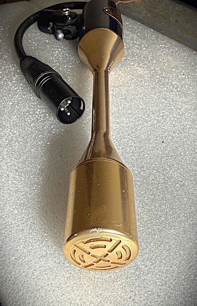 1950's American Microphone Co Model D22 Dynamic Mic, working w/storage box