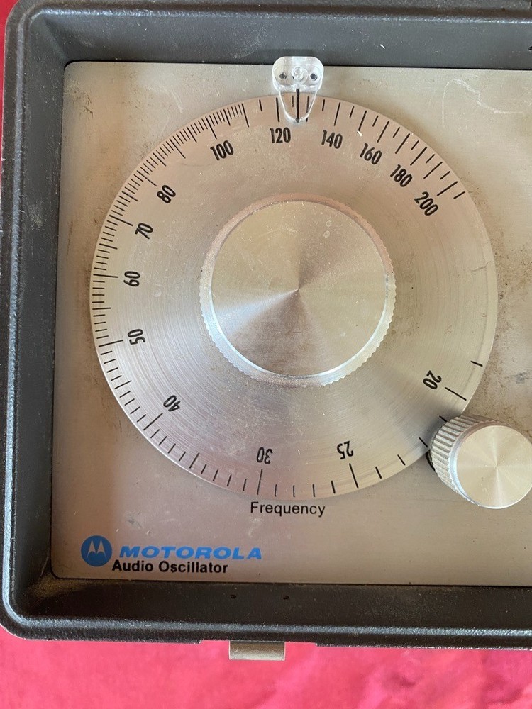 Vintage Motorola Audio Oscillator 1KC Distortion Analyzer