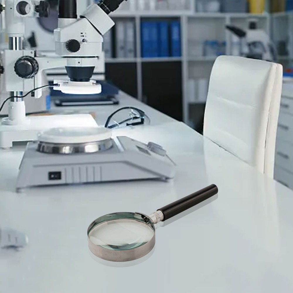 Convenient Sized Portable 5x Magnifying Tool for Accurate