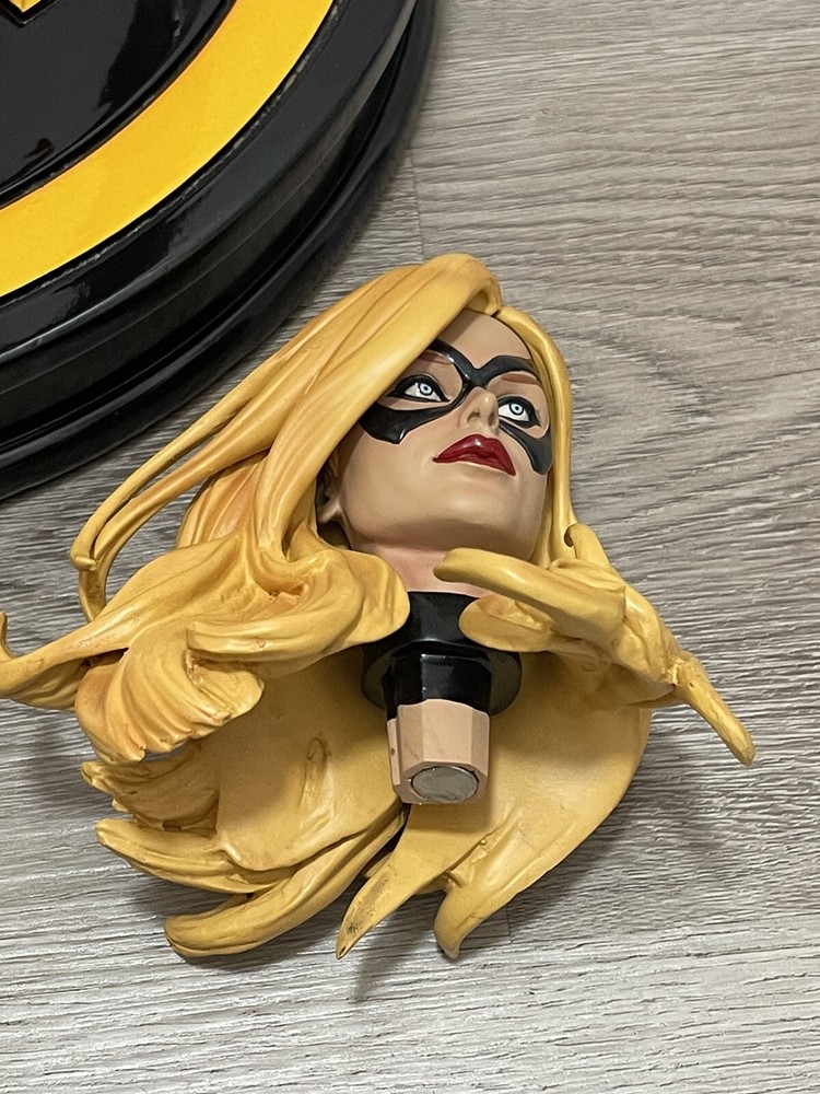 Sideshow Collectibles Exclusive Ms Marvel Premium Format Statue Marvel (READ)