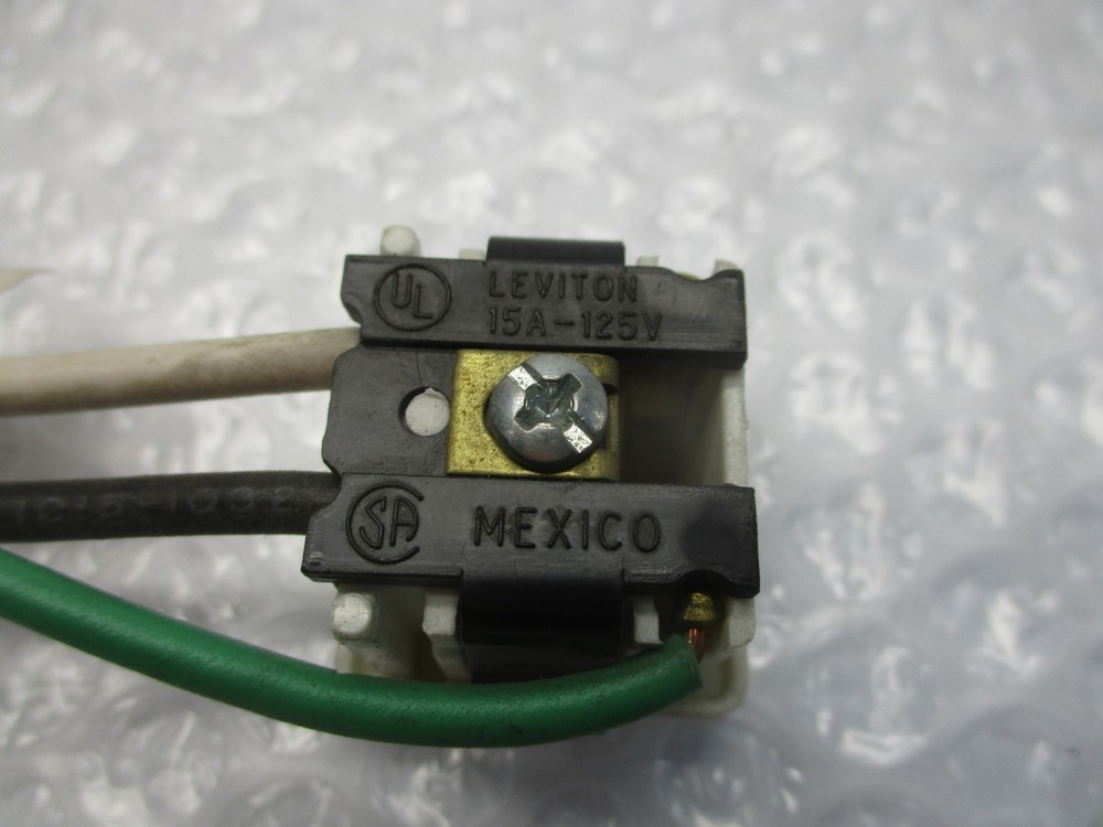 LEVTION 014-1374 RECEPTACLE NSNP