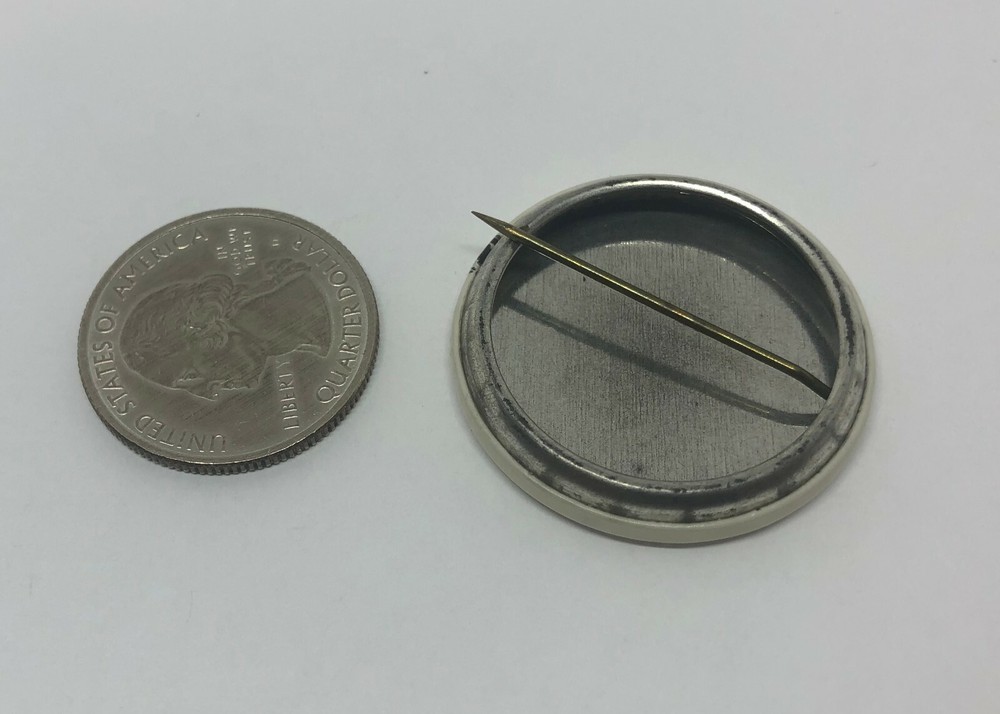 Vintage 18 Or Fight Pin