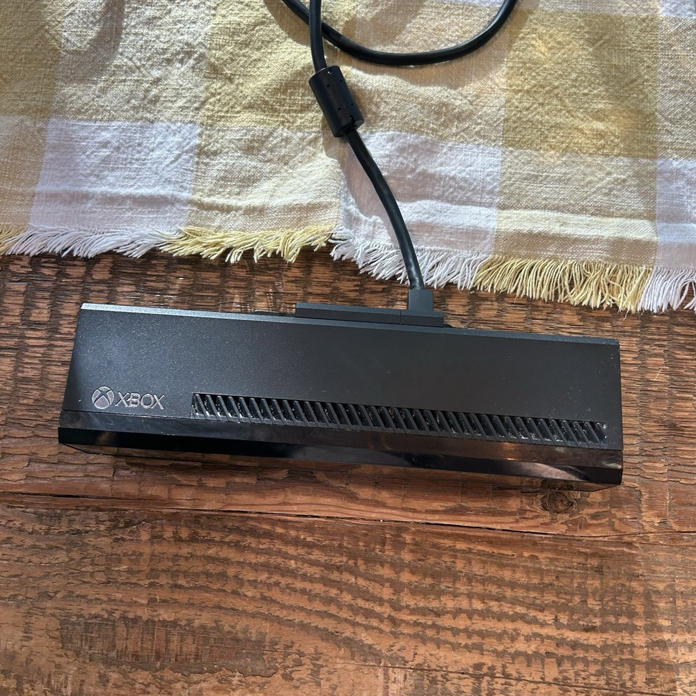 Microsoft Xbox One Kinect Camera Motion Sensor Bar Model 1520 Works Tested