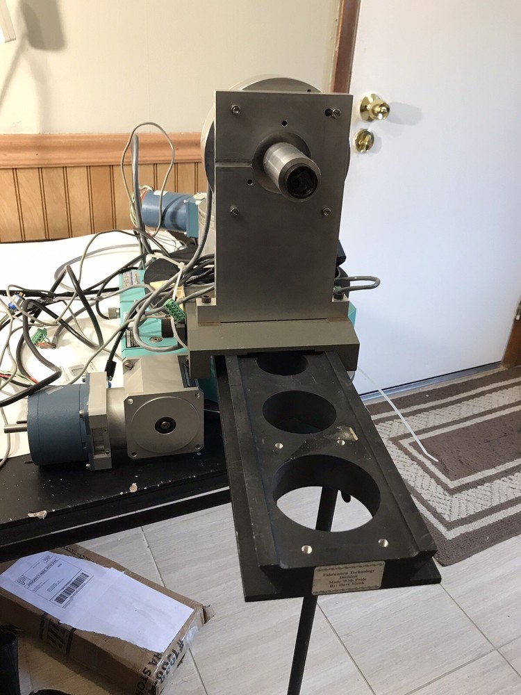 Huber Motorized Rotation goniometer