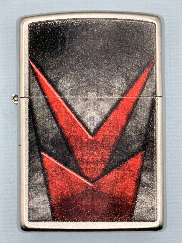 Metallic Pattern Design 46163 Chrome Zippo Lighter NEW