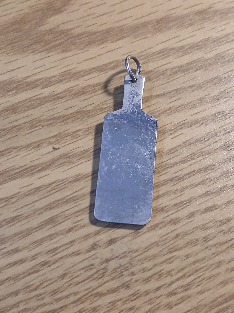 Burnett’s Vodka Alcohol Keyring Keychain