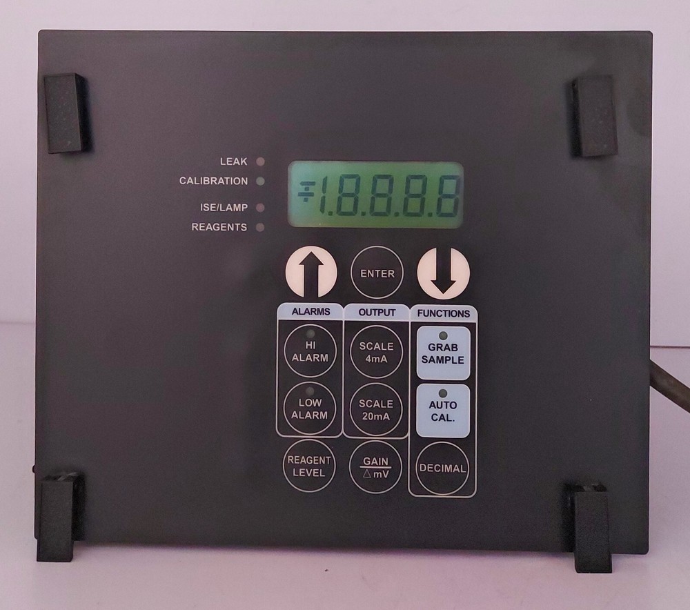 Rosemount Analytical CFA 3000 Sodium Analyzer