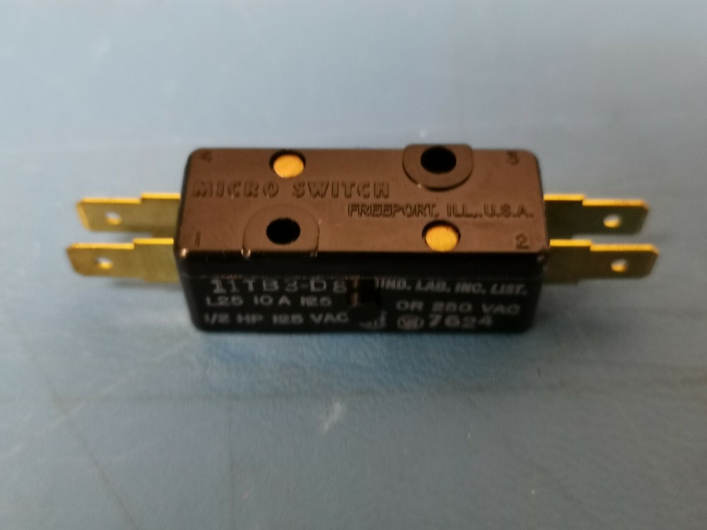 MICROSWITCH 11TB3-D8 Switch New