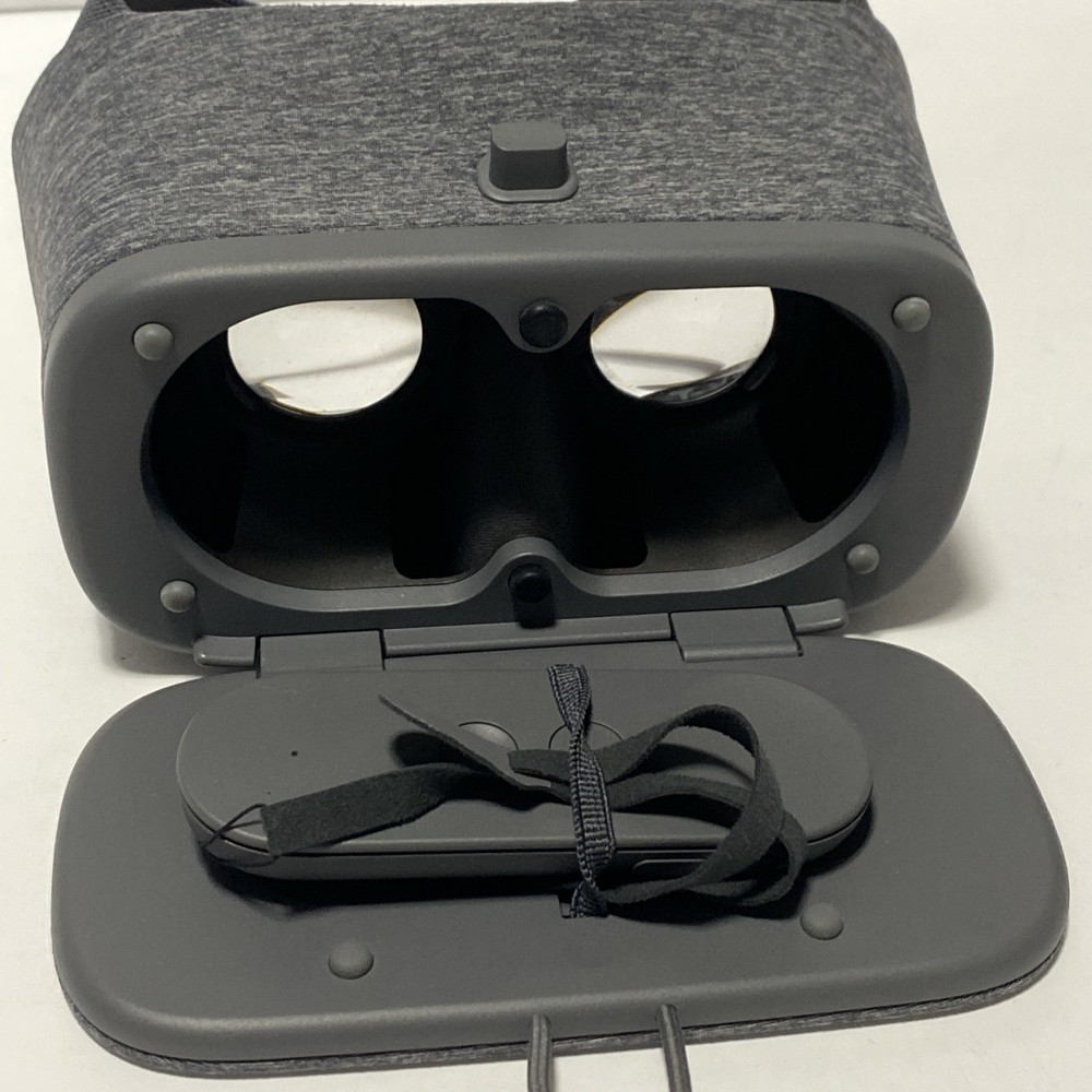 Google Daydream View VR Headset Grey Slate Smartphone Virtual Reality Controller