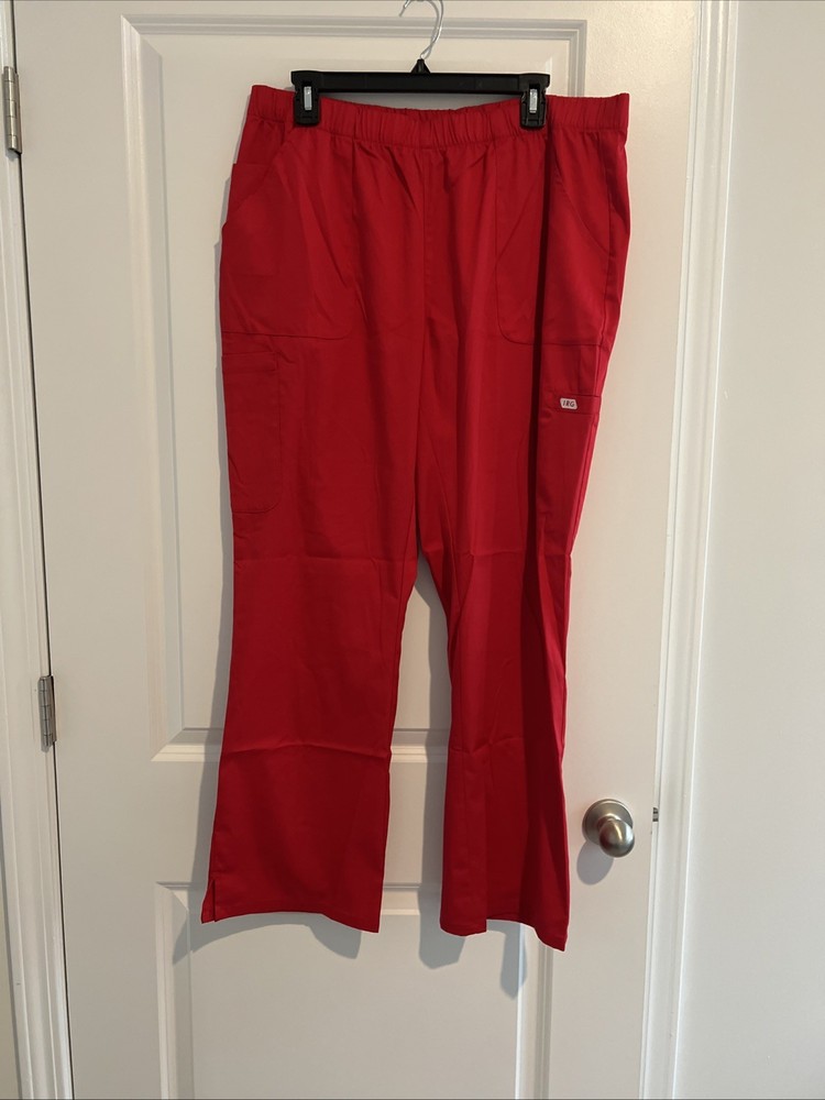 Edge by IRG Red Scrub Set Xl Top And Bottom