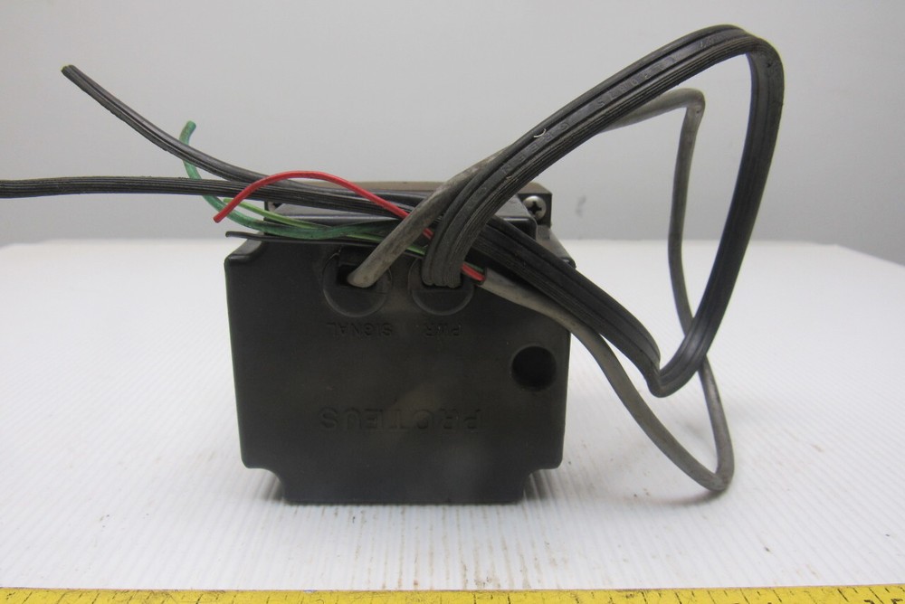 Proteus Industries 100 B110 Fluid Flow Switch Control