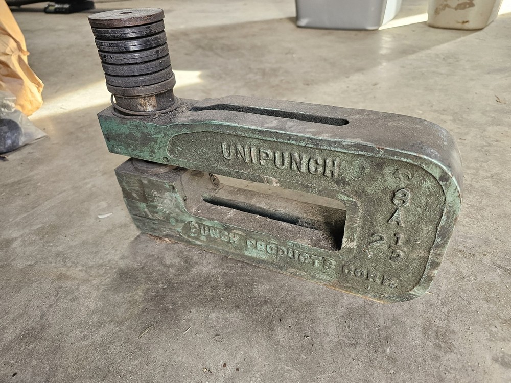 Unipunch 8A 2-1/2 Punch Press Tool Round Unit