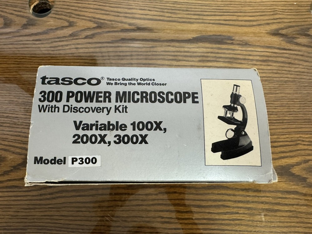 Vintage - 1988 Tasco 300E Variable Power Microscope with Discovery Kit