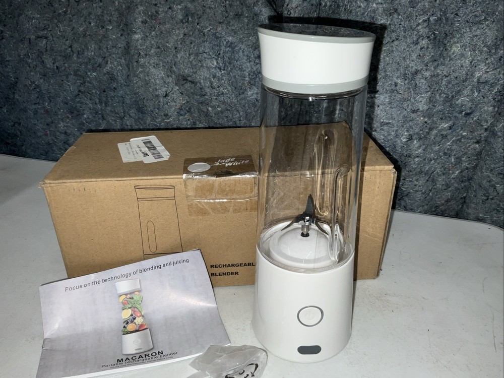 Macaron Potable Rechargeable Blender