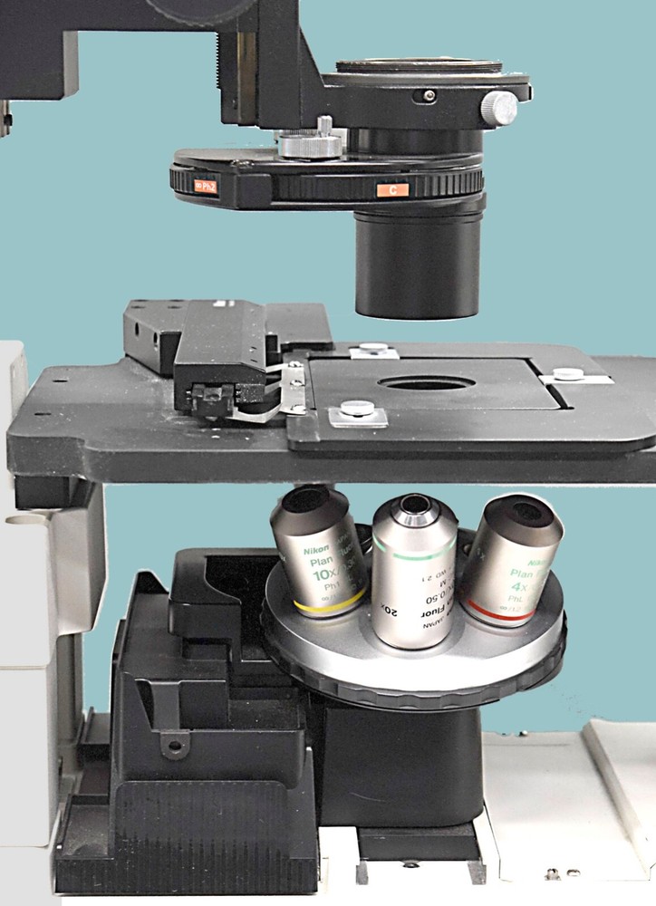 Nikon Eclipse TE2000-U Inverted Phase Contrast Microscope, 3 Objectives