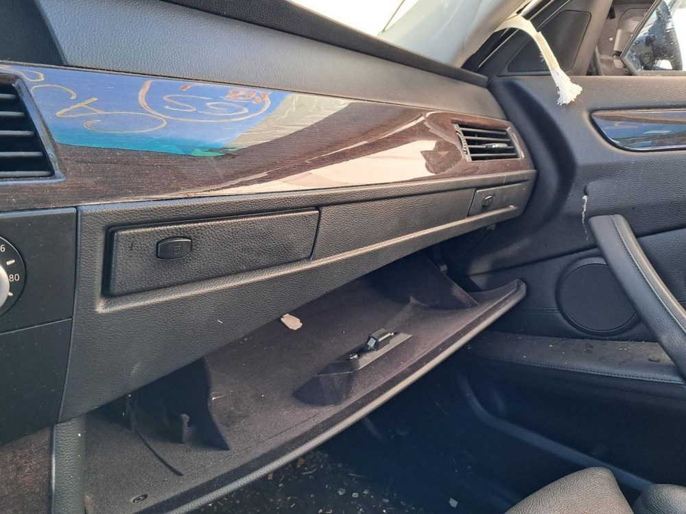 535I 2008 Glove Box 4852768