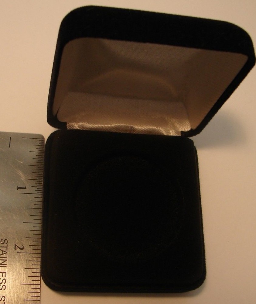 Alcoholics Anonymous AA Black Medallion Capsule Box token Chip NA Sobriety