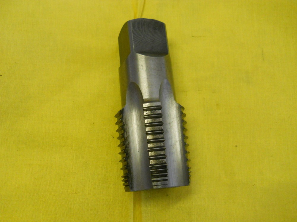 1 1/4" NPTF PIPE TAP HSG 5 flute threading threader tool