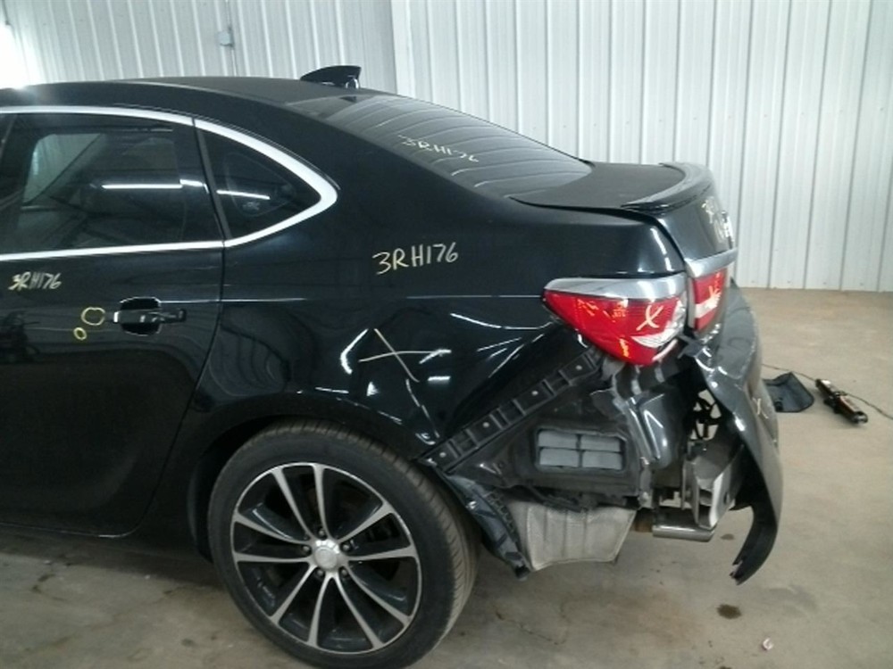 Engine ECM Electronic Control Module Fits 17-20 IMPALA 104907663