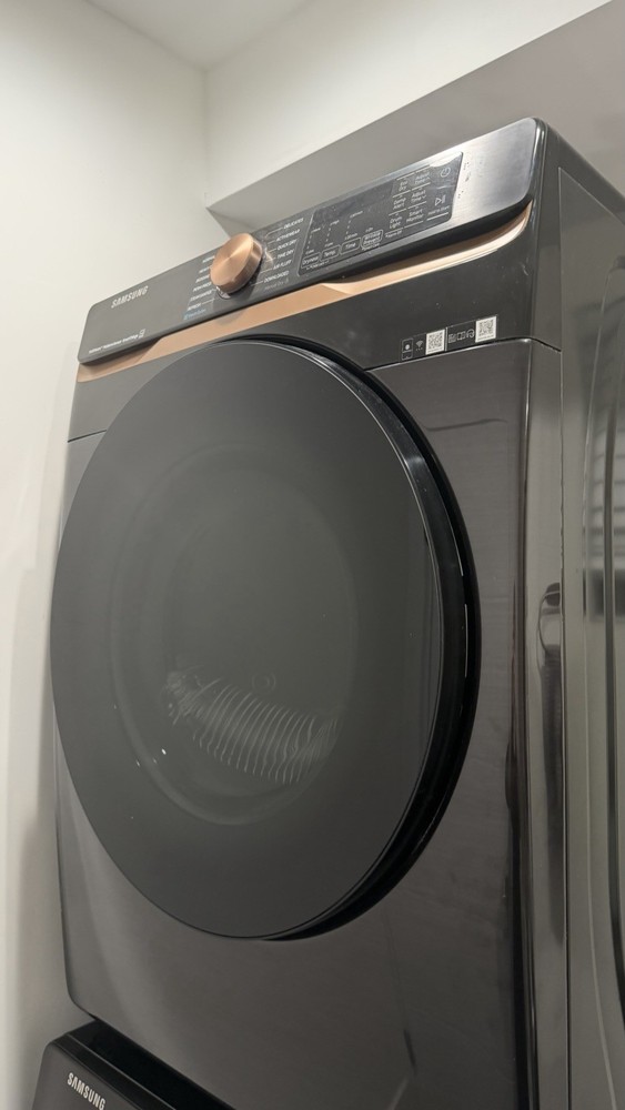 Samsung Stackable Washer Dryer Set Black SmartThings Steam SuperSpeed