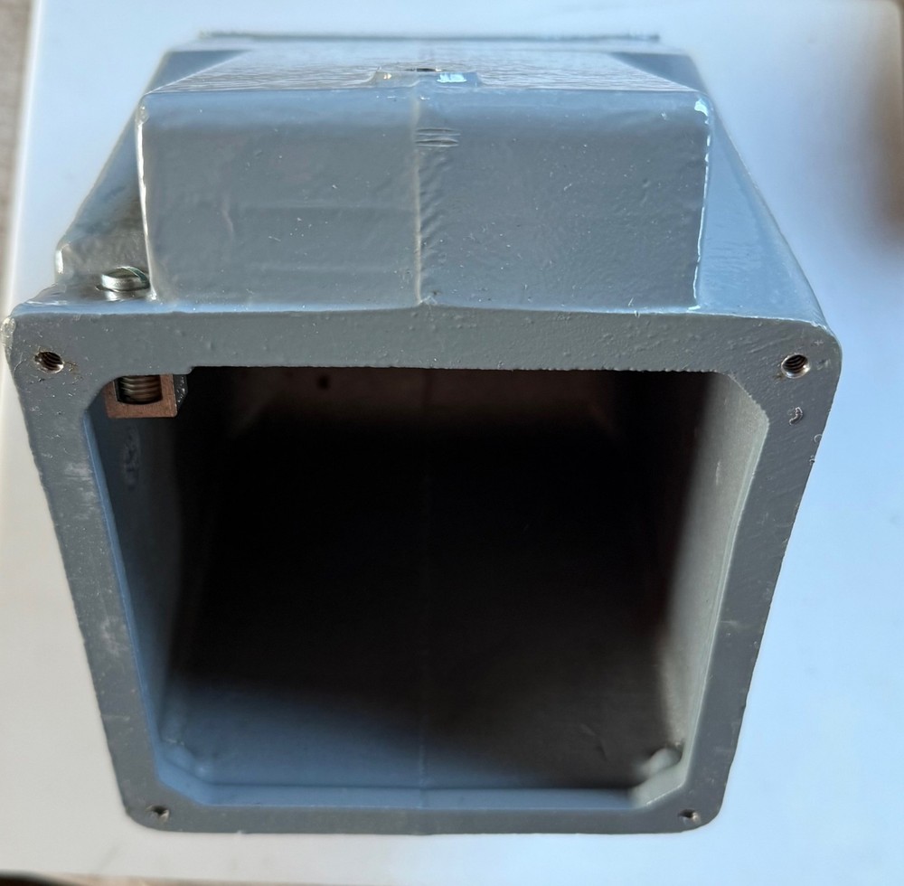 HUBBELL BB1001W