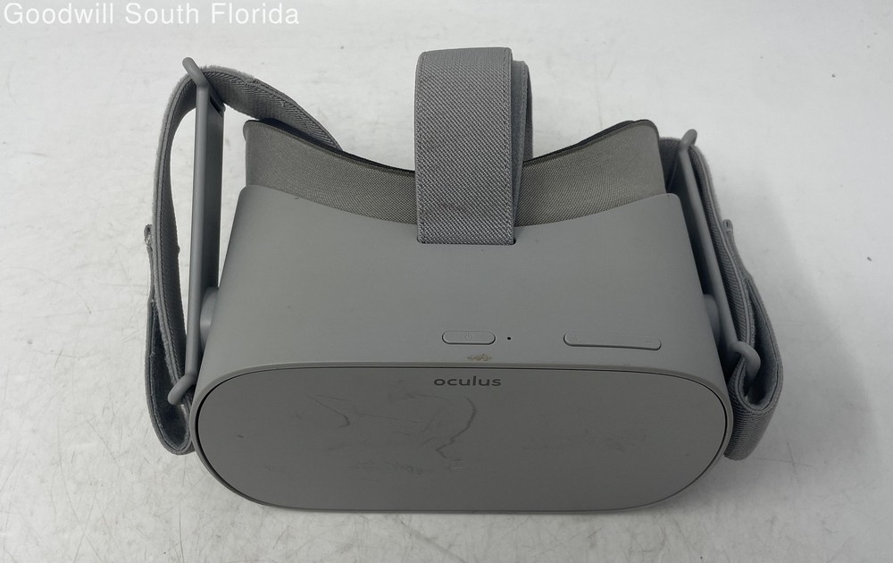 Oculus Gray Classic Adjustable Straps Virtual Reality Headset Not Tested