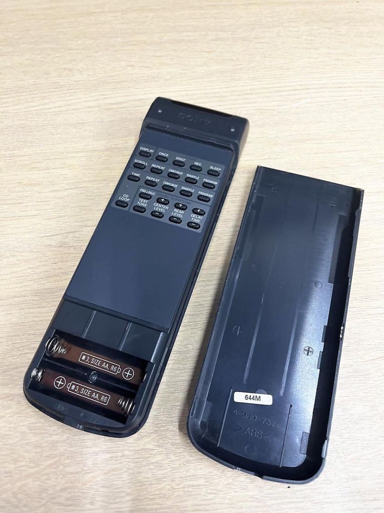 SONY Audio Remote Control RM-SE99