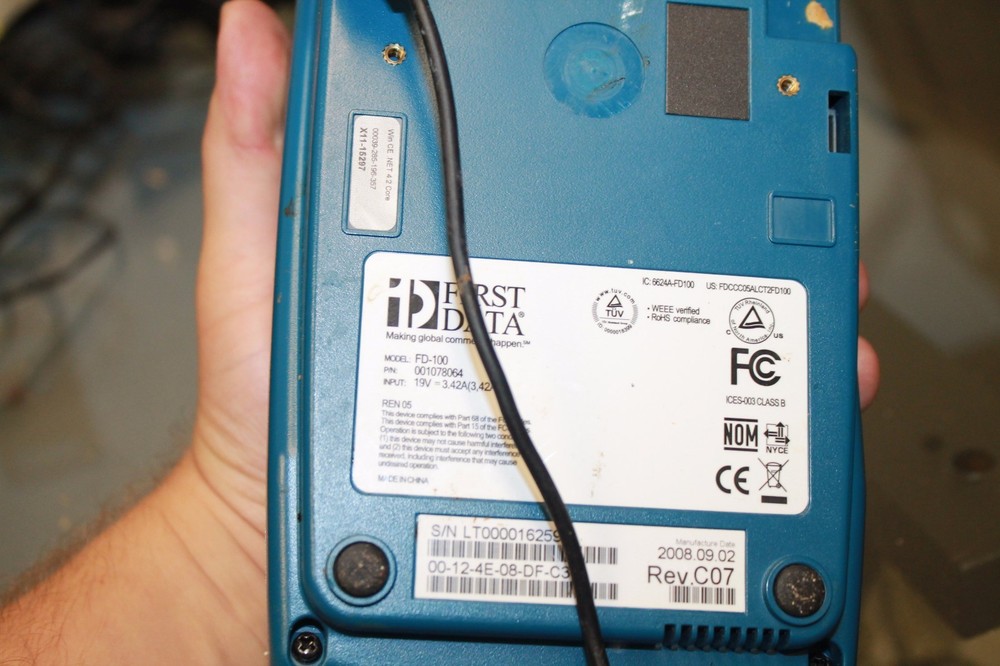 First Data | FD-100 Credit Debit Card Terminal