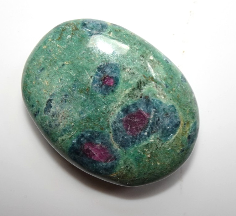 Ruby Fuchsite Palmstone - India sc1005