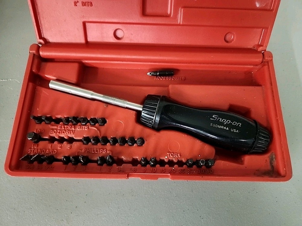 Snap On Black Ratcheting Screw Driver With Case