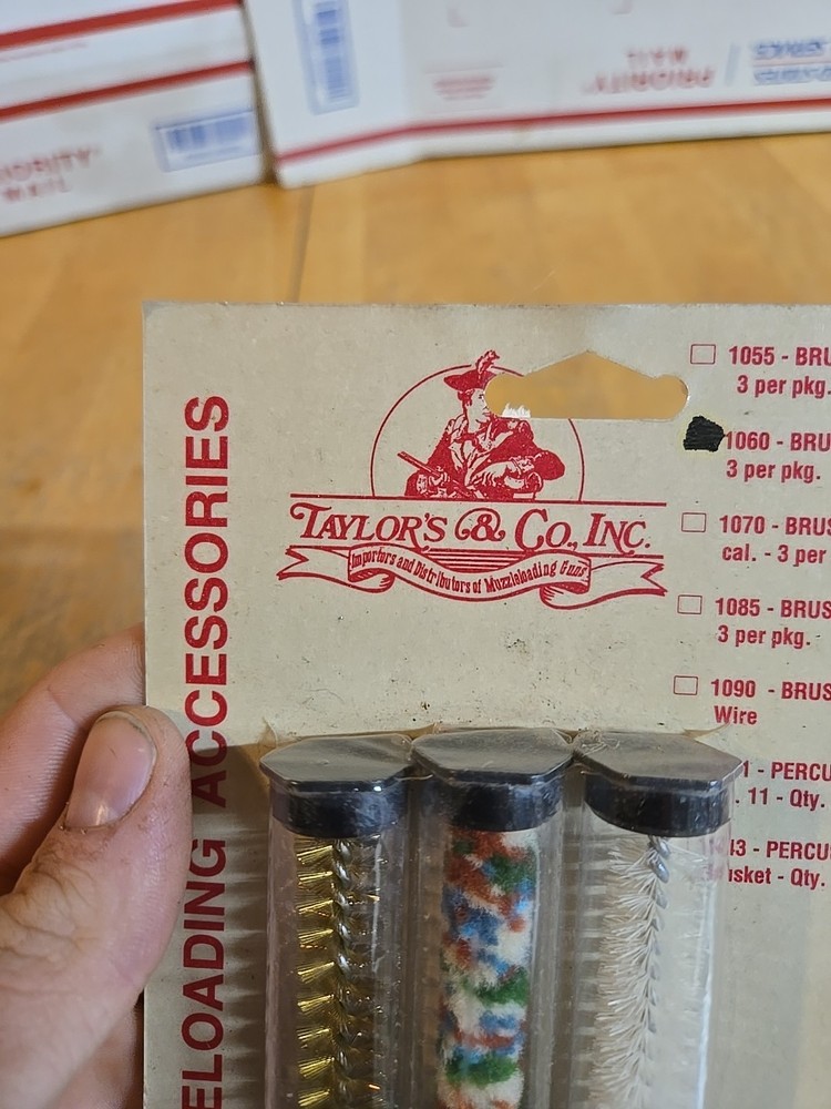 Taylor's & Co. Muzzleloading Accessories 1060 - BRUSHES. 44 Cal 3 Pack