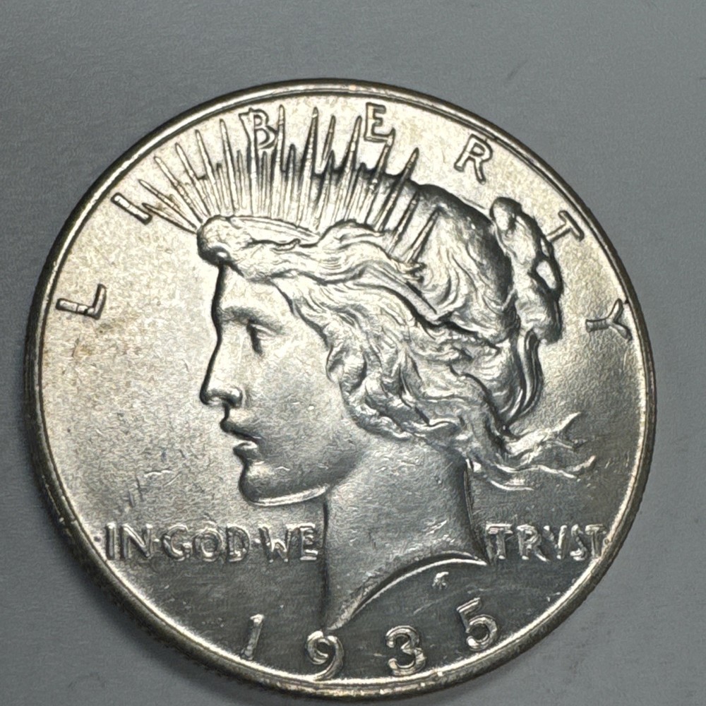 1935 $1 Peace Silver Dollar BU Uncirculated
