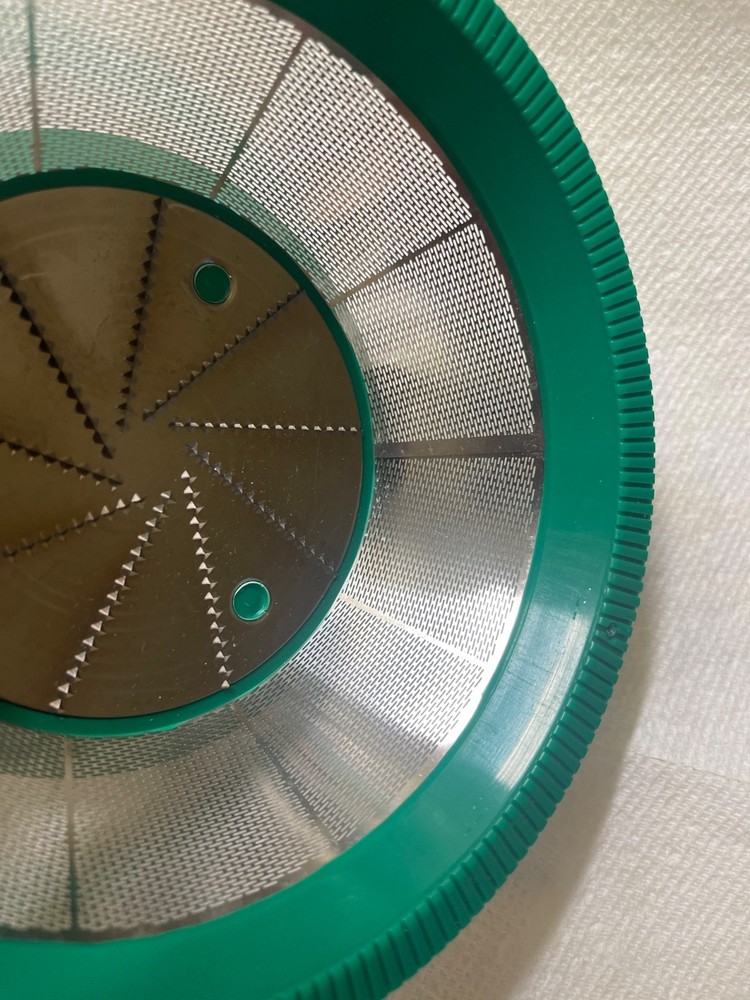 Juiceman 211 Strainer Filter Basket w/ Cutter Blade