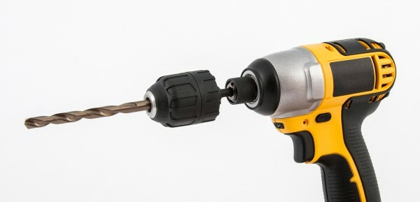 Titan 16207 1/4" Hex to 3/8" Keyless Drill Chuck Adapter