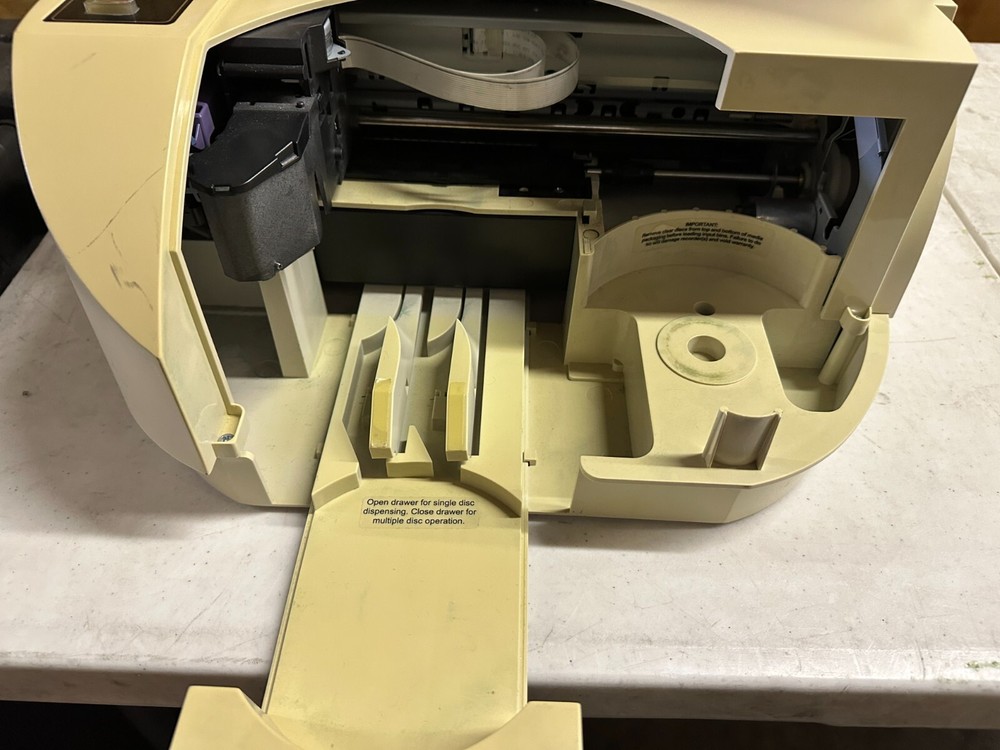 Primera Bravo SE Disc Publisher Auto Printer *No Power adapter*