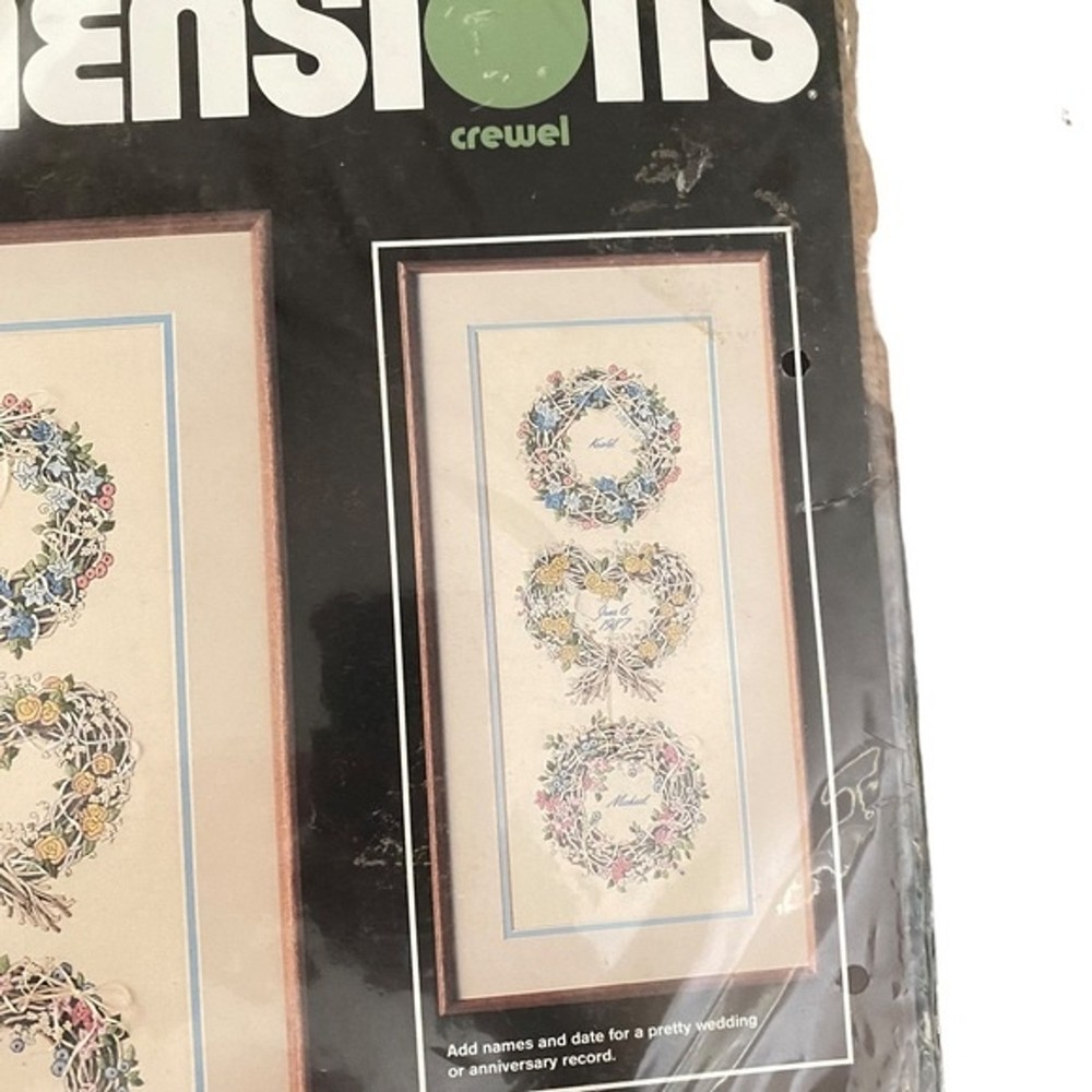 Dimensions Crewel Set Hearts Needlework Kit