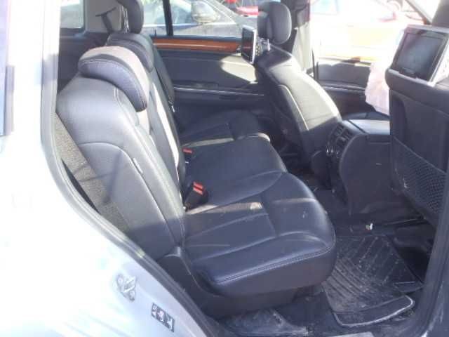 2009 GL450 Amplifier Speakers 602913