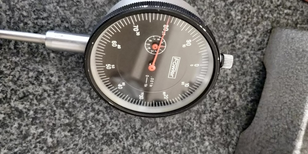 TESTED Dial Indicator: .001" range = 1" FOWLER