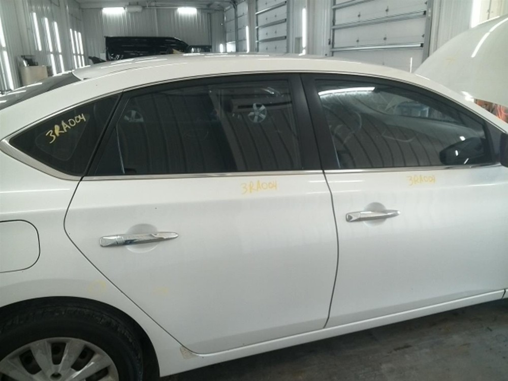 Driver Left Front Spindle/Knuckle Fits 11-25 LEAF 104775513