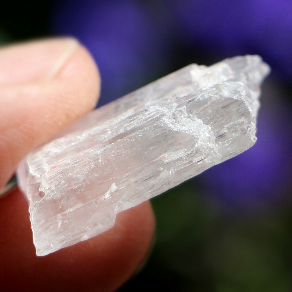 Mineral Specimen: Kunzite (KNZ95)