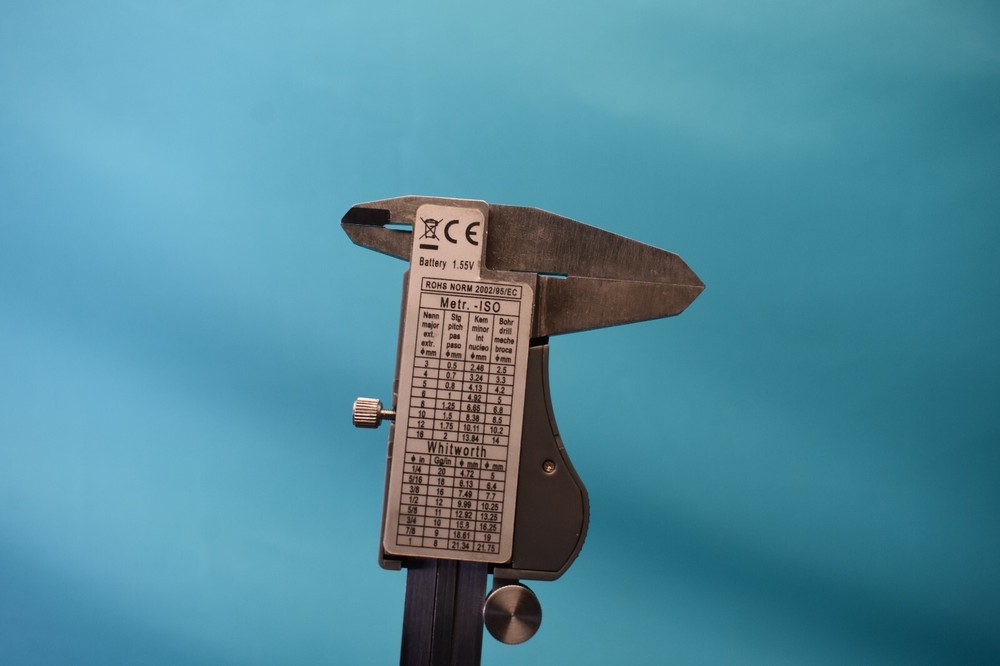 USED SPI 6" ELECTRONIC CALIPER