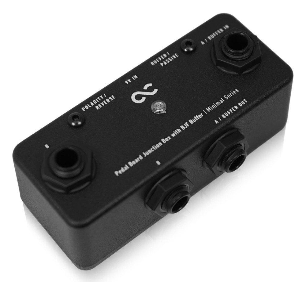 One Control Minimal Series Pedal Board Junction Box with BJF Buffer Effect
