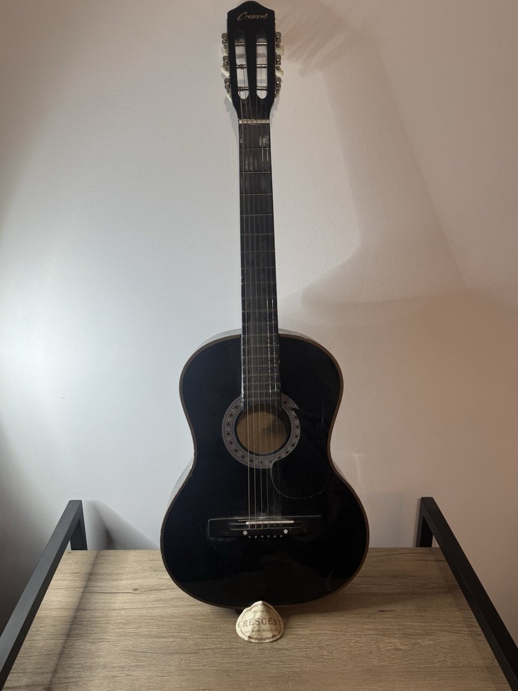 Crescent Classical Guitar 6 String Standard Black