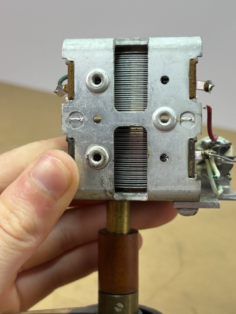 Vintage Multi-Gang TRW 273 Air Variable Capacitor w 2" Shaft & Knob/Pointer