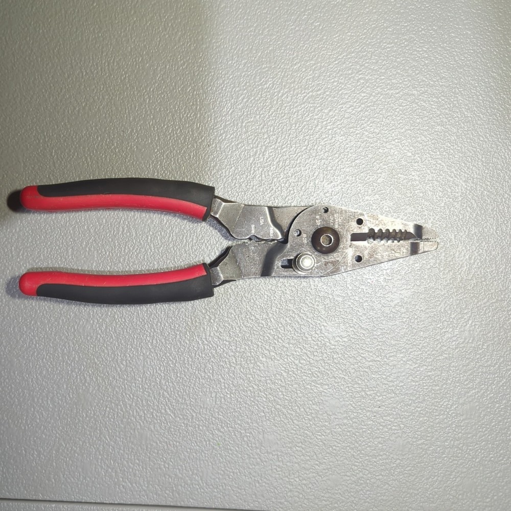 Snap-on PWCS9 9" Wire Stripper / Cutter / Crimper