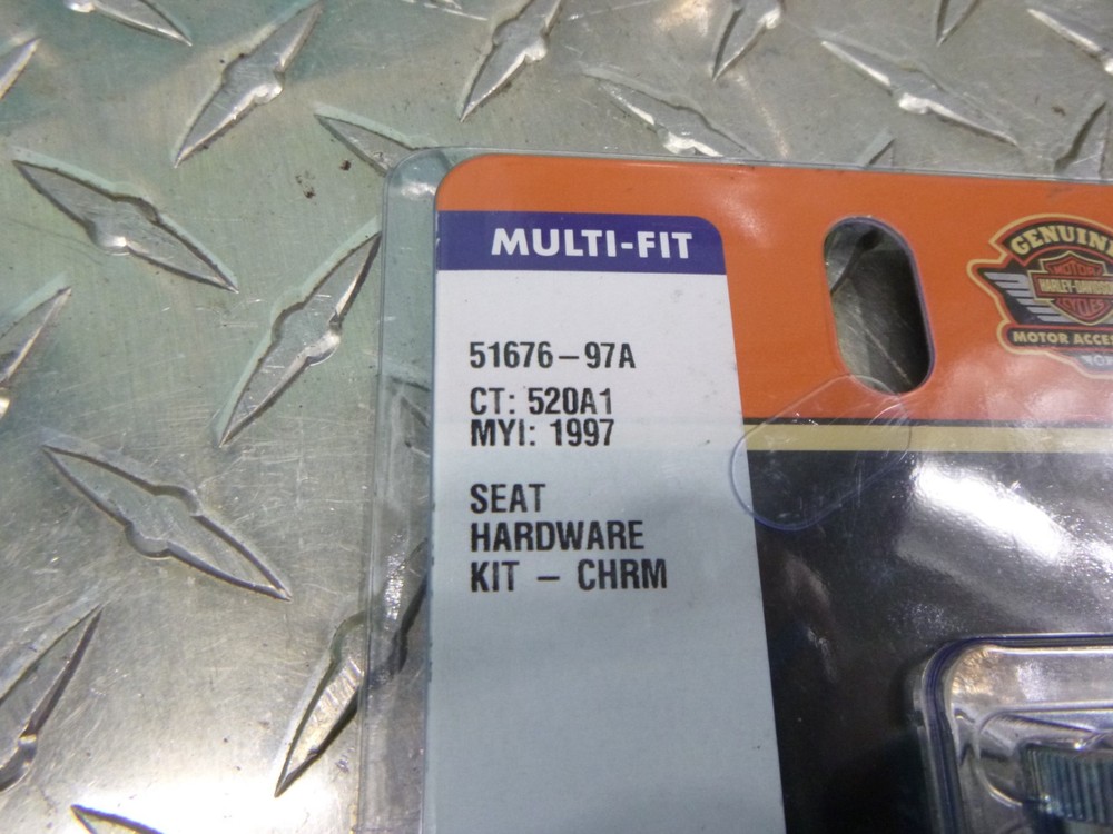 Harley Davidson Quick-Release Seat Hardware Kit 51676-97A