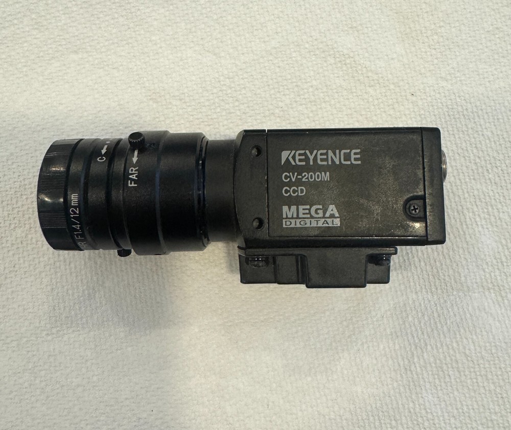 KEYENCE CV-H200M CCD Camera Mega Digital