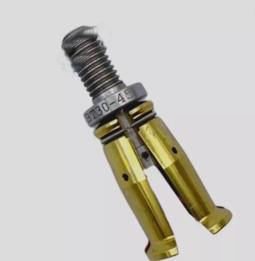 1x BT30 4 Petal Clamp Pull Claw CNC Spindle 45 Degree Outer Screw Pull