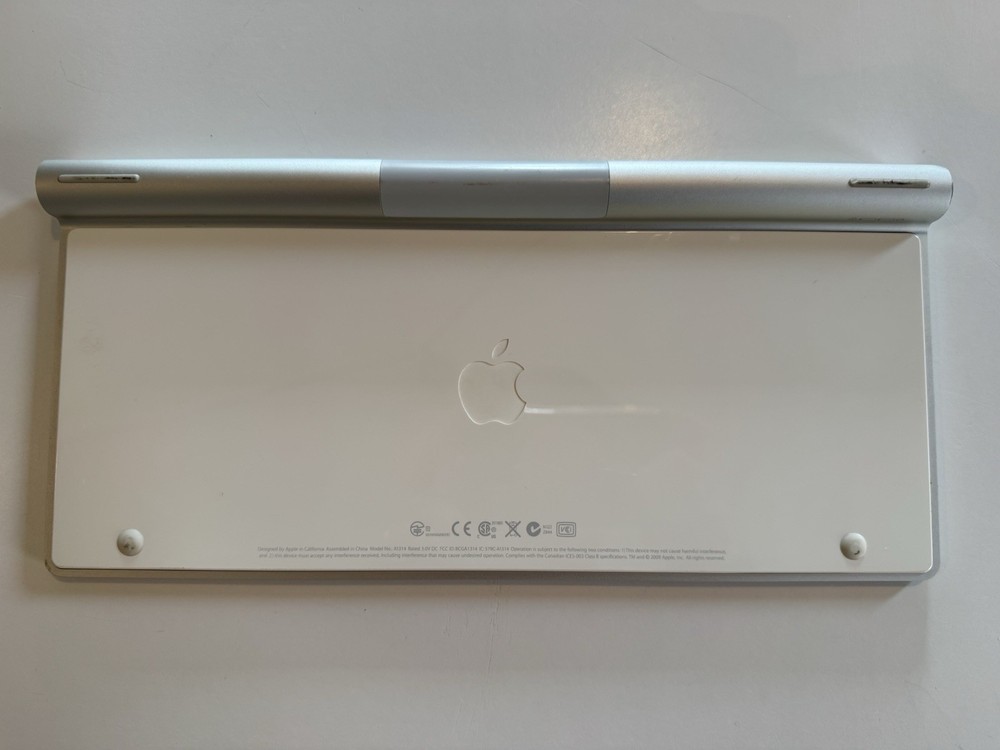 Apple A1314 Wireless Keyboard Tested Working