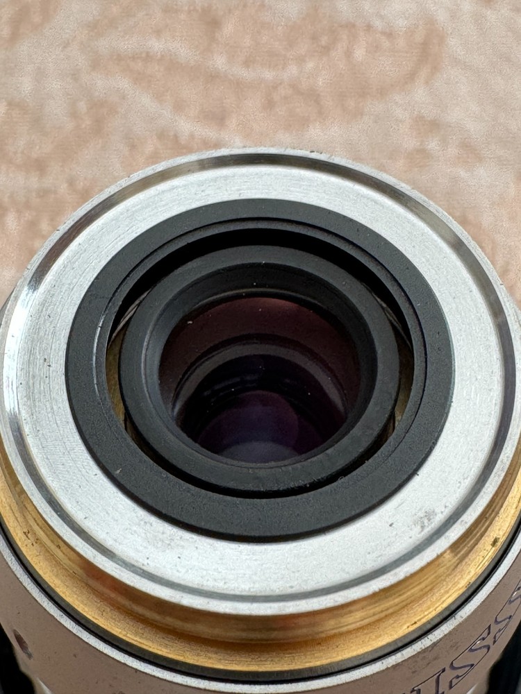 Zeiss Plan-APOCHROMAT 40x/0.95 NA Microscope Objective